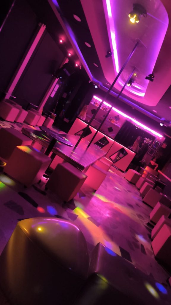 SEXYMANIA BAR SWINGER